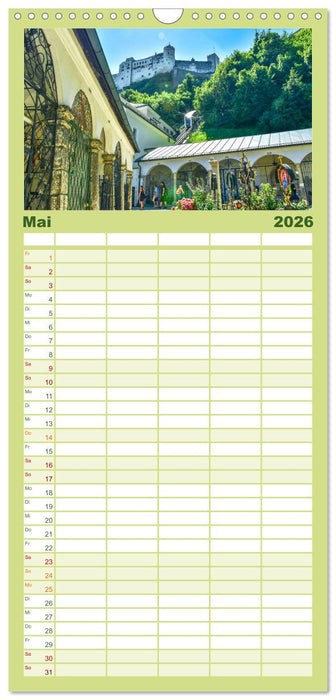 Salzburg - Die romantische Mozartstadt (CALVENDO Familienplaner 2026)