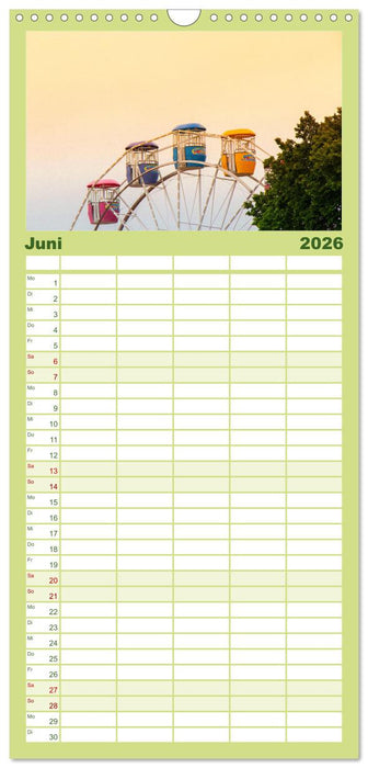 Riesenräder - Ein Spaß für jung und alt. (CALVENDO Familienplaner 2026)