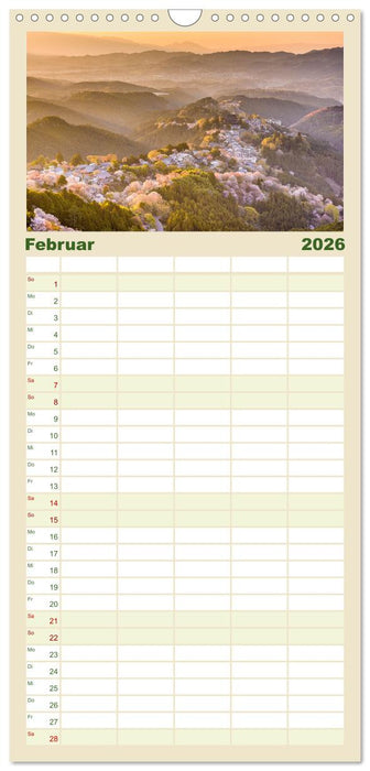 Japan - Im Land der aufgehenden Sonne. (CALVENDO Familienplaner 2026)