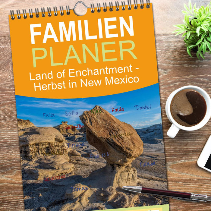 Land of Enchantment - Herbst in New Mexico (CALVENDO Familienplaner 2026)
