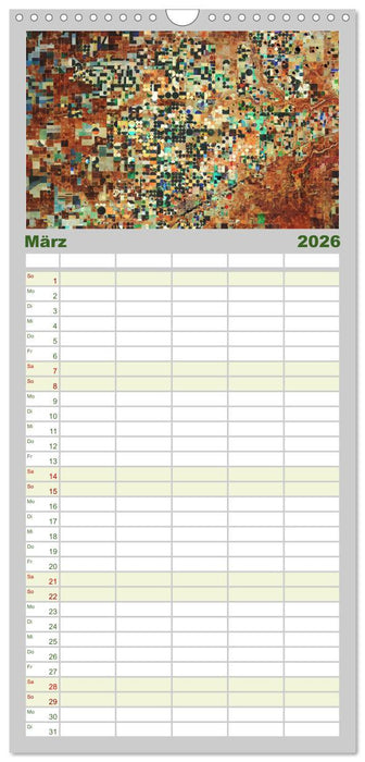 Die Erde aus dem All (CALVENDO Familienplaner 2026)