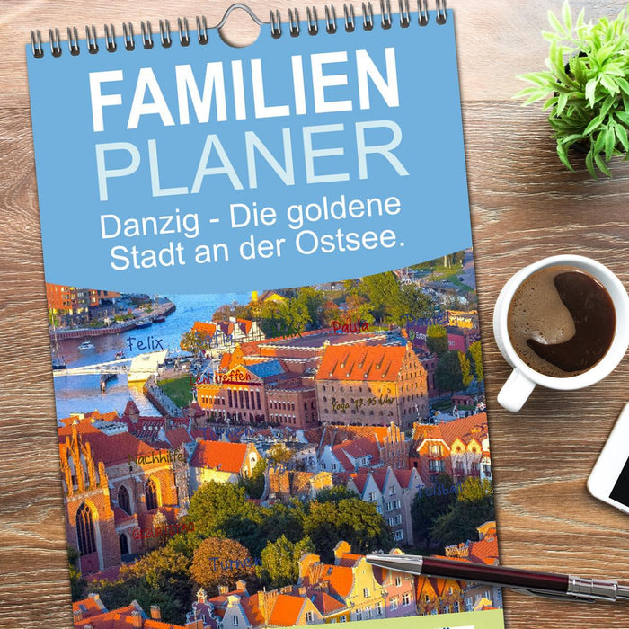 Danzig - Die goldene Stadt an der Ostsee. (CALVENDO Familienplaner 2026)