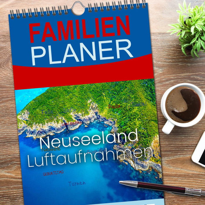 Neuseeland Luftaufnahmen (CALVENDO Familienplaner 2026)