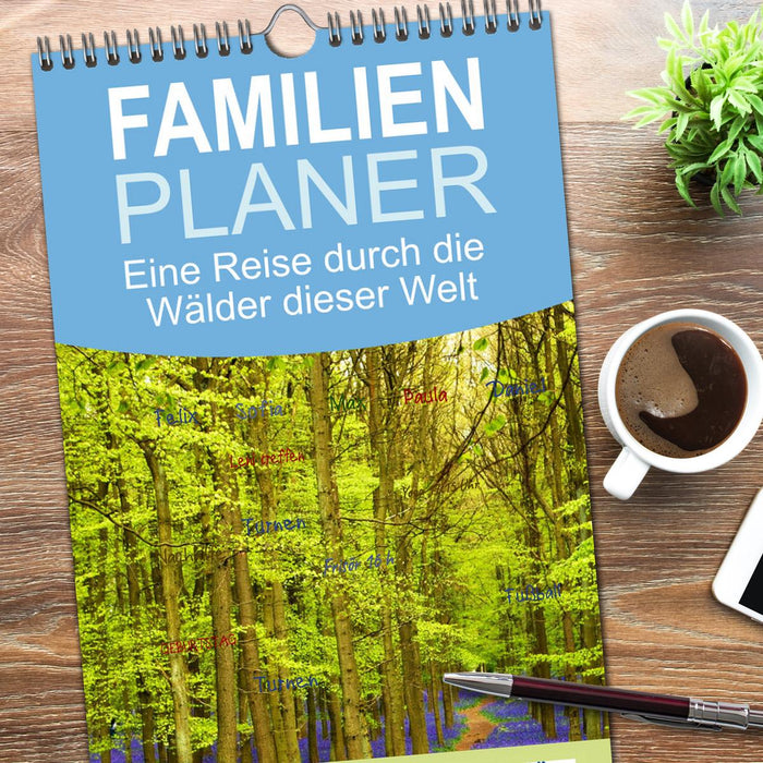 Eine Reise durch die Wälder dieser Welt (CALVENDO Familienplaner 2026)