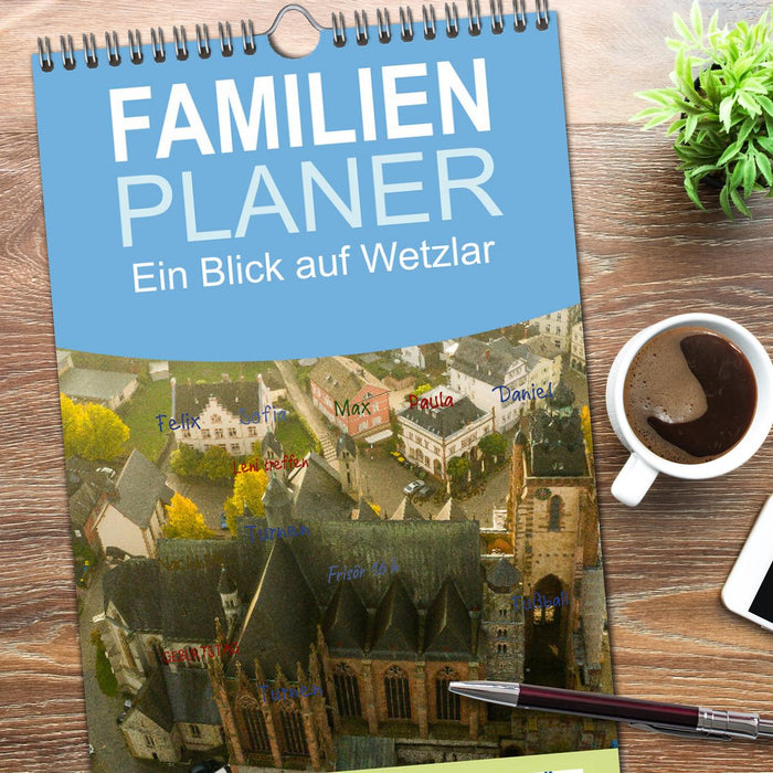 Ein Blick auf Wetzlar (CALVENDO Familienplaner 2026)
