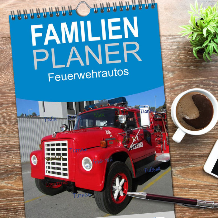 Feuerwehrautos (CALVENDO Familienplaner 2026)