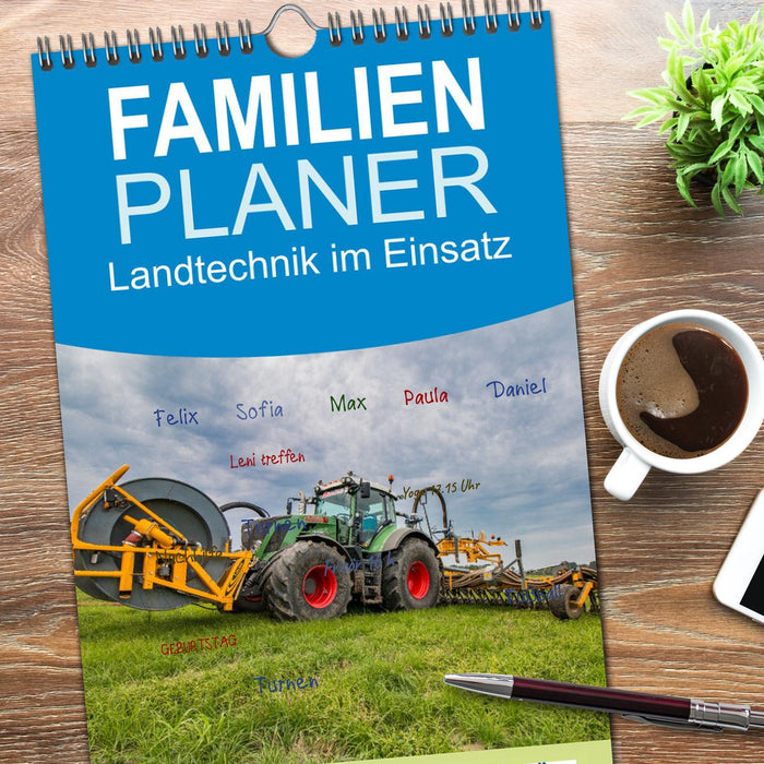 Landtechnik im Einsatz (CALVENDO Familienplaner 2026)
