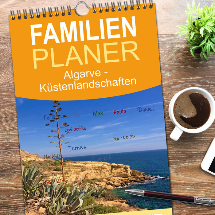Algarve - Küstenlandschaften (CALVENDO Familienplaner 2026)