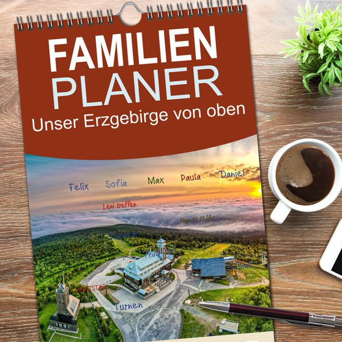 Unser Erzgebirge von oben (CALVENDO Familienplaner 2026)
