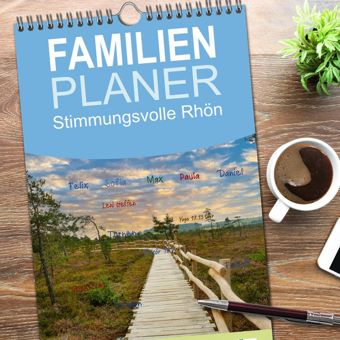 Stimmungsvolle Rhön (CALVENDO Familienplaner 2026)