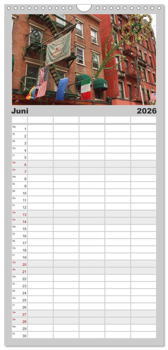 Streets of New York - Zu Fuß durch die Metropole der Superlative (CALVENDO Familienplaner 2026)