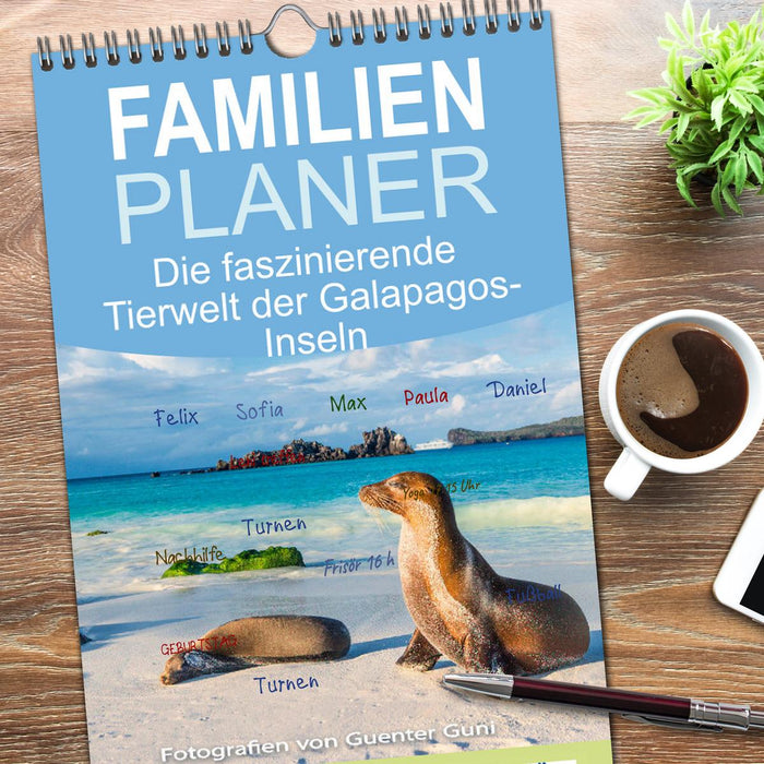 Die faszinierende Tierwelt der Galapagos-Inseln (CALVENDO Familienplaner 2026)
