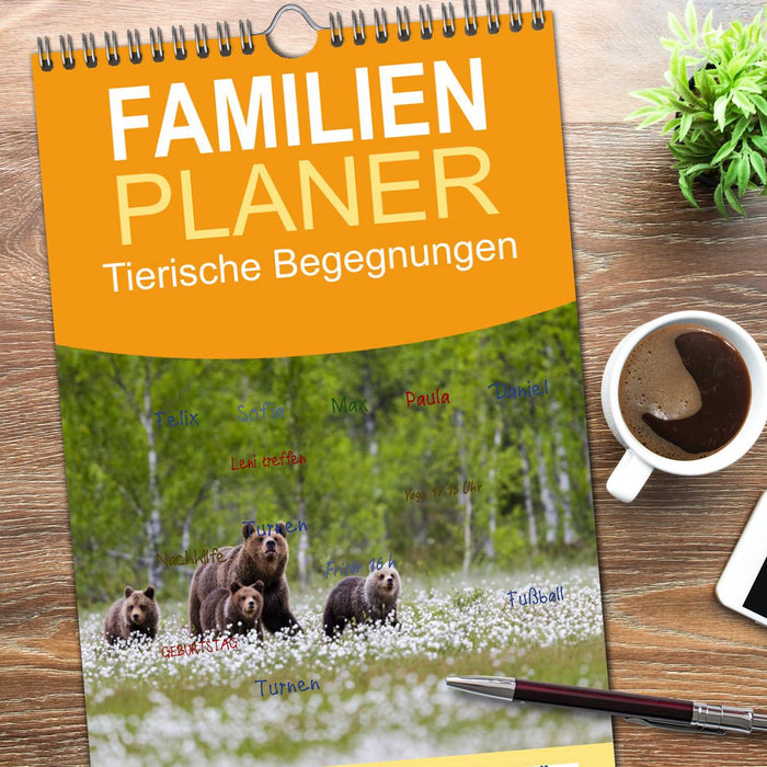 Tierische Begegnungen (CALVENDO Familienplaner 2026)