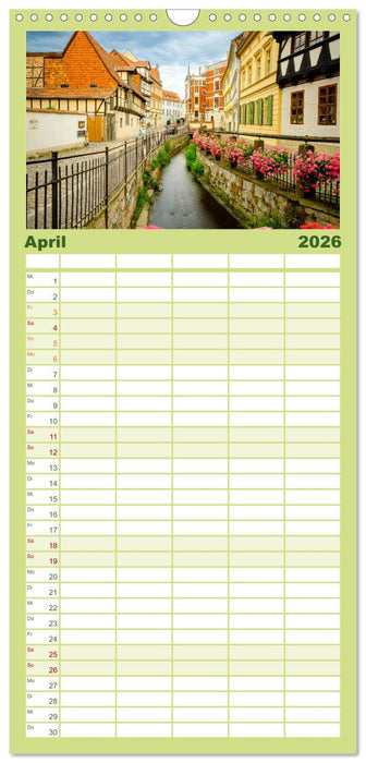 Ein Blick auf Quedlinburg (CALVENDO Familienplaner 2026)