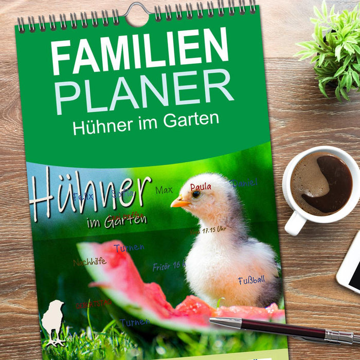 Hühner im Garten (CALVENDO Familienplaner 2026)