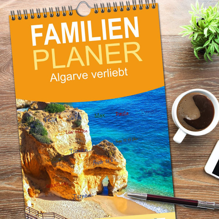 Algarve verliebt (CALVENDO Familienplaner 2026)