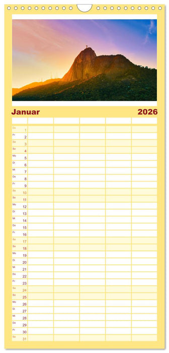 Rio de Janeiro - Am Fuße des Corcovados. (CALVENDO Familienplaner 2026)