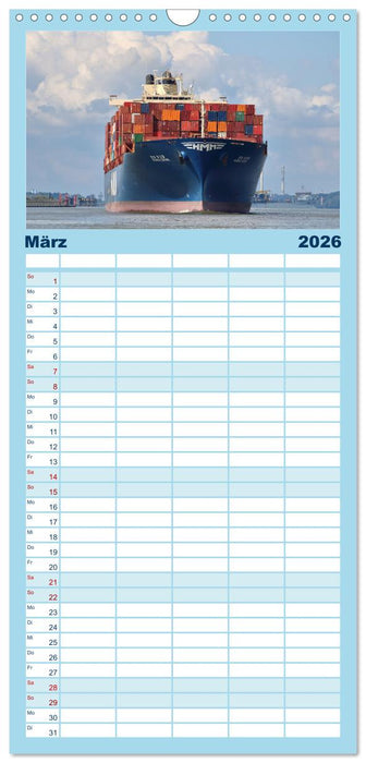 Shipspotting Hamburg (CALVENDO Familienplaner 2026)