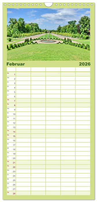 Schlossgarten Neustrelitz (CALVENDO Familienplaner 2026)