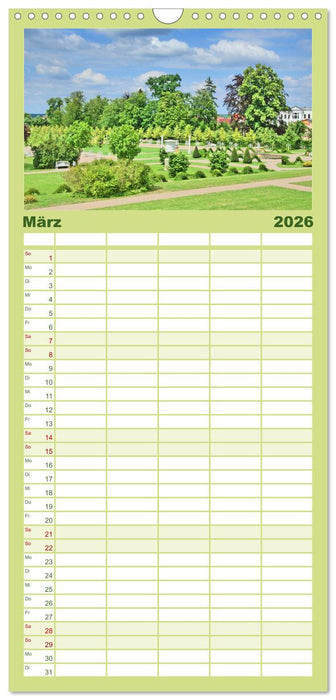 Schlossgarten Neustrelitz (CALVENDO Familienplaner 2026)