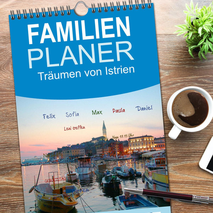 Träumen von Istrien (CALVENDO Familienplaner 2026)