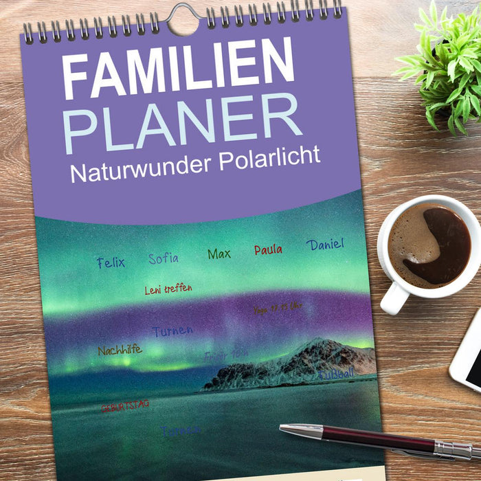 Naturwunder Polarlicht (CALVENDO Familienplaner 2026)