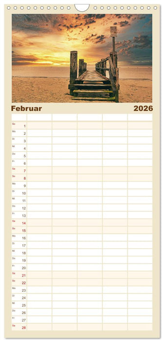 Traumhafte Sonnenuntergänge an der Nordsee (CALVENDO Familienplaner 2026)