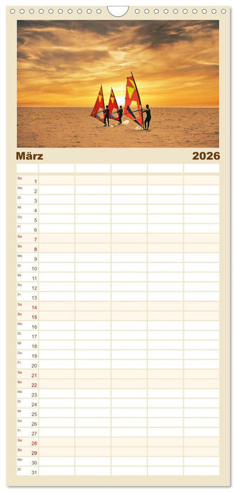 Traumhafte Sonnenuntergänge an der Nordsee (CALVENDO Familienplaner 2026)