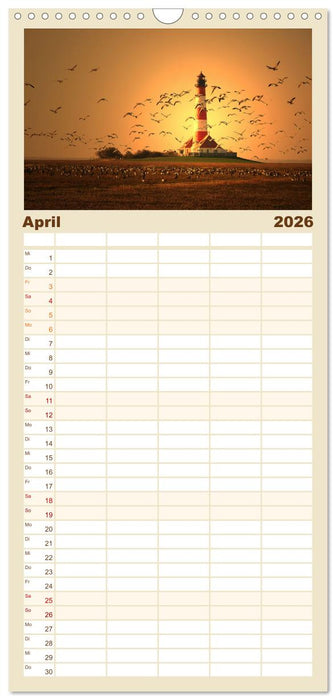 Traumhafte Sonnenuntergänge an der Nordsee (CALVENDO Familienplaner 2026)