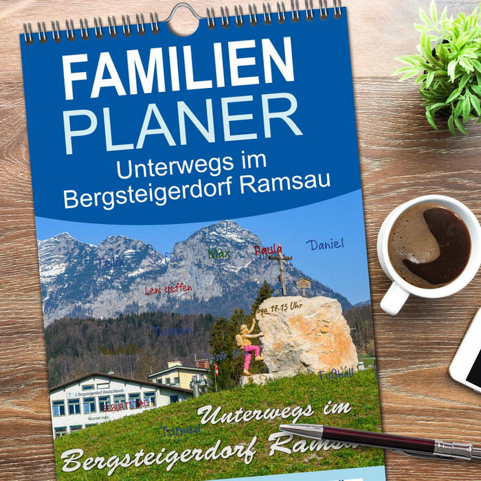 Unterwegs im Bergsteigerdorf Ramsau (CALVENDO Familienplaner 2026)