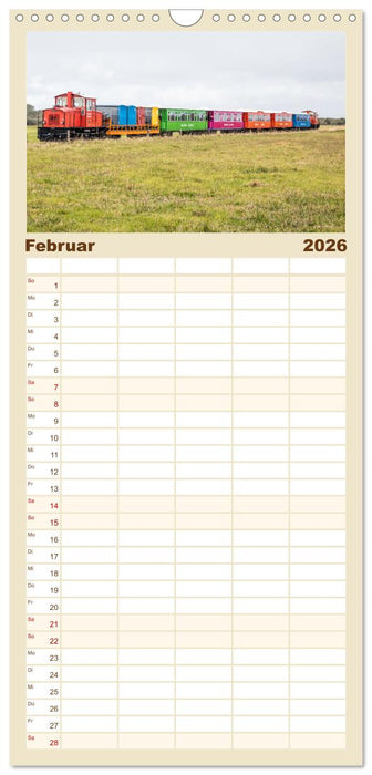 Am Strand von Langeoog (CALVENDO Familienplaner 2026)