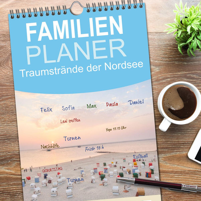 Traumstrände der Nordsee (CALVENDO Familienplaner 2026)