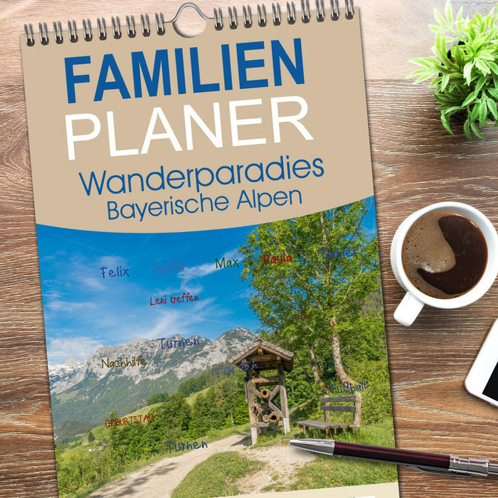 Wanderparadies Bayerische Alpen (CALVENDO Familienplaner 2026)
