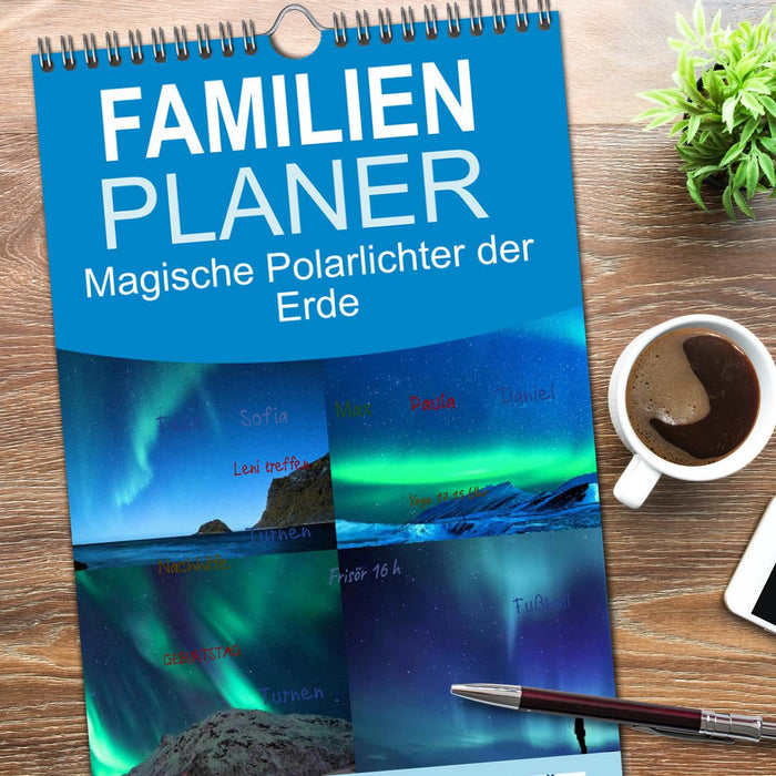 Magische Polarlichter der Erde (CALVENDO Familienplaner 2026)