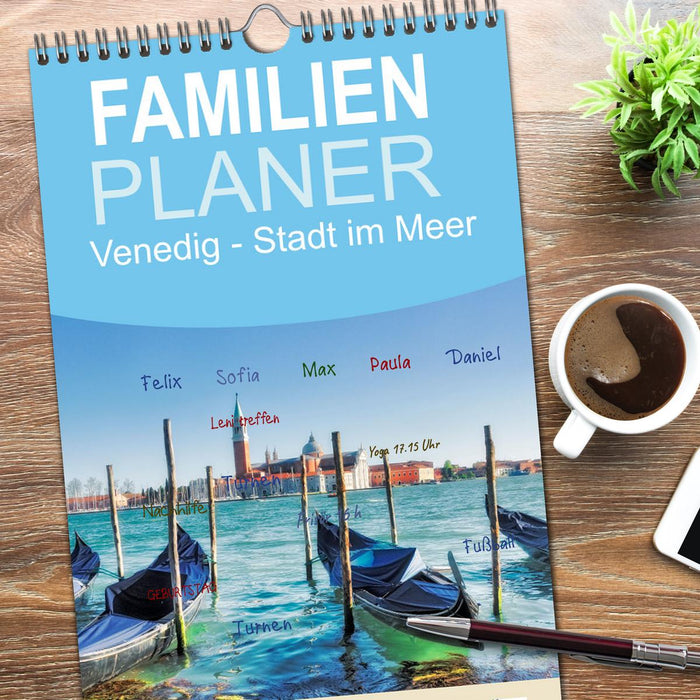 Venedig - Stadt im Meer (CALVENDO Familienplaner 2026)