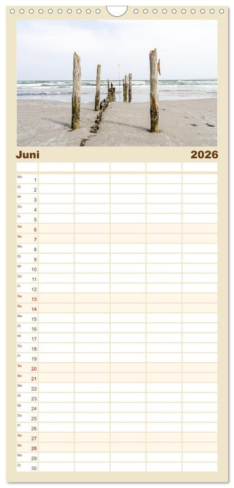 Urlaubsparadies Insel Rügen (CALVENDO Familienplaner 2026)