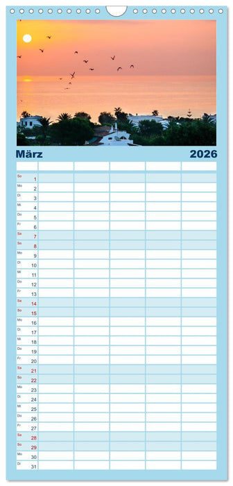 Menorca - die kleine Schwester von Mallorca (CALVENDO Familienplaner 2026)