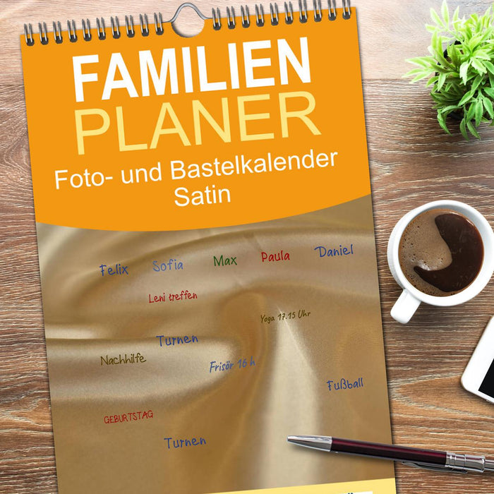 Foto- und Bastelkalender Satin - Stilvoll zum Selbstgestalten (CALVENDO Familienplaner 2026)