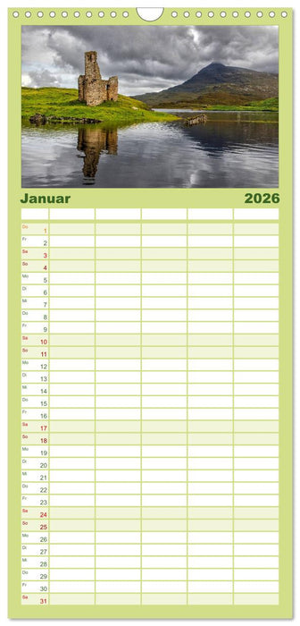 Schottlands Castles - Zeugen der Vergangenheit (CALVENDO Familienplaner 2026)
