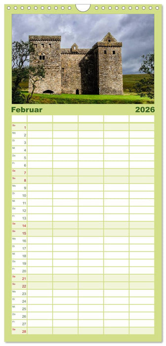 Schottlands Castles - Zeugen der Vergangenheit (CALVENDO Familienplaner 2026)