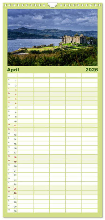 Schottlands Castles - Zeugen der Vergangenheit (CALVENDO Familienplaner 2026)