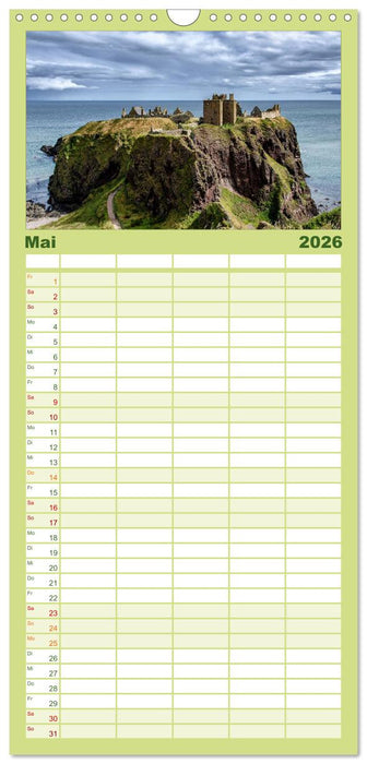 Schottlands Castles - Zeugen der Vergangenheit (CALVENDO Familienplaner 2026)