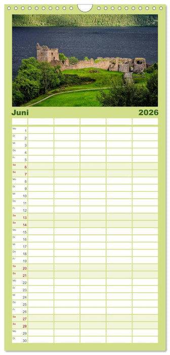 Schottlands Castles - Zeugen der Vergangenheit (CALVENDO Familienplaner 2026)
