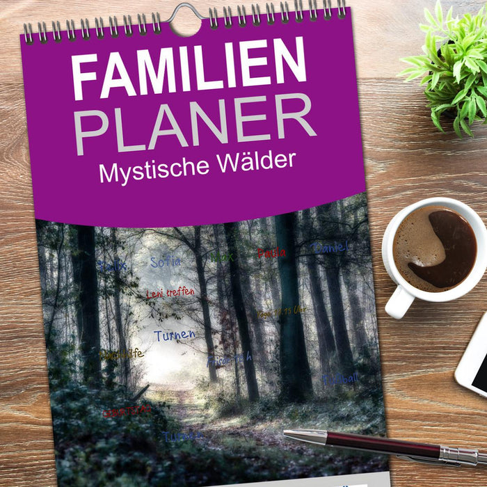 Mystische Wälder (CALVENDO Familienplaner 2026)
