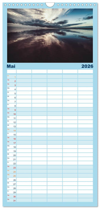 Abendlicht über der Nordsee (CALVENDO Familienplaner 2026)