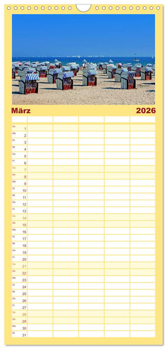 Buntes Strandleben (CALVENDO Familienplaner 2026)