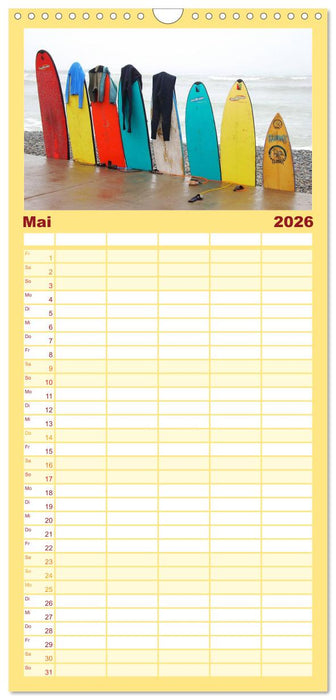 Buntes Strandleben (CALVENDO Familienplaner 2026)