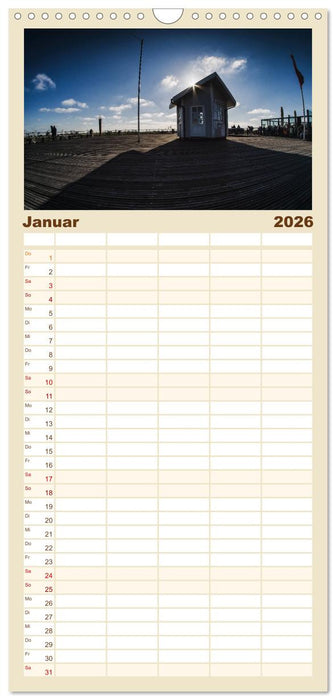 Sankt Peter-Ording. Licht, Schatten und Natur (CALVENDO Familienplaner 2026)