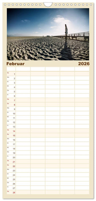 Sankt Peter-Ording. Licht, Schatten und Natur (CALVENDO Familienplaner 2026)