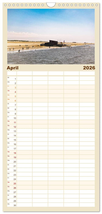Sankt Peter-Ording. Licht, Schatten und Natur (CALVENDO Familienplaner 2026)